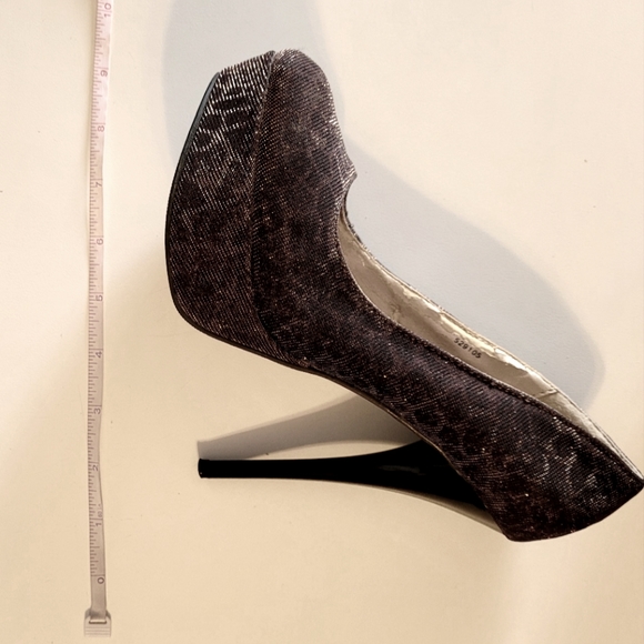 Charlotte Russe Platform Heels - Picture 8 of 15